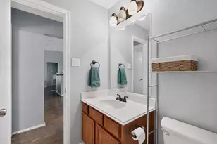 1012 Hidden View Ct, Burleson, TX 76028 - Photo 19