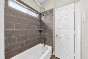 690 Serenity Ln, Red Oak, TX 75154 - Photo 21
