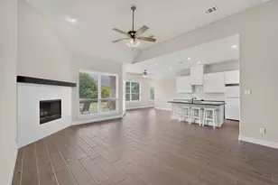 690 Serenity Ln, Red Oak, TX 75154 - Photo 5