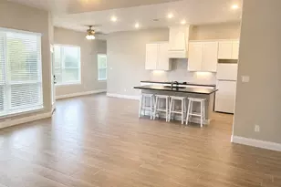 690 Serenity Ln, Red Oak, TX 75154 - Photo 3
