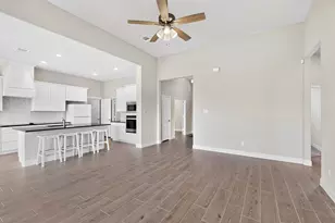 690 Serenity Ln, Red Oak, TX 75154 - Photo 7