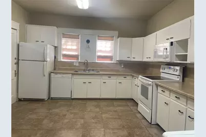 803 Egan Street, Denton, TX 76201 - Photo 9