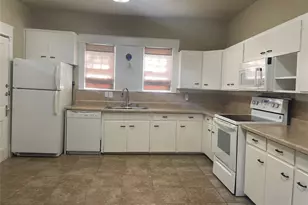 803 Egan St, Denton, TX 76201 - Photo 9