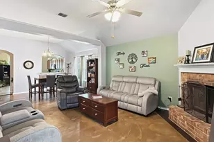1141 Trinidad Dr, Fort Worth, TX 76140 - Photo 3