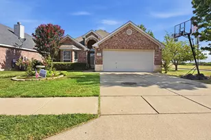 1141 Trinidad Dr, Fort Worth, TX 76140 - Photo 1