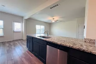 405 Micah Ln, Ferris, TX 75125 - Photo 5