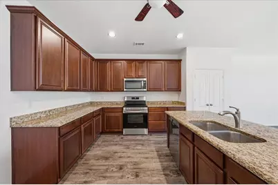 3905 Polar Brook Drive, Fort Worth, TX 76244 - Photo 17