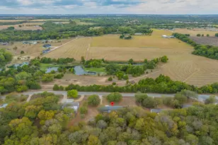 1027 Glenbrook Dr, Pecan Hill, TX 75165 - Photo 1