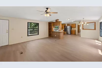 1027 Glen Brook Drive, Pecan Hill, TX 75165 - Photo 5