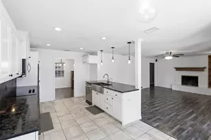1429 Pamela St, Hurst, TX 76053 - Photo 11