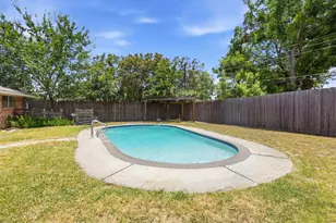 1429 Pamela St, Hurst, TX 76053 - Photo 23