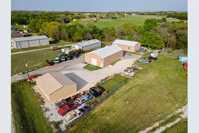 3231 Walnut Creek Parkway, Granbury, TX 76049 - Photo 3