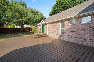 1718 Lake Bluff Dr, Garland, TX 75043 - Photo 33