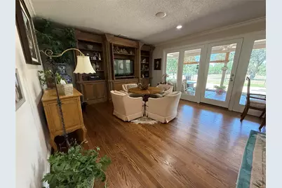 14635 Tanglewood Drive, Farmers Branch, TX 75234 - Photo 9