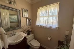14635 Tanglewood Dr, Farmers Branch, TX 75234 - Photo 15