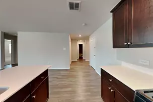 305 Anvil Dr, Fort Worth, TX 76052 - Photo 5
