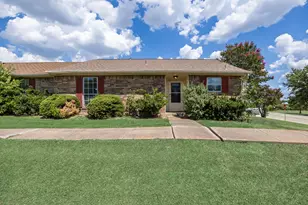 1 E Mountain Ln, Grand Prairie, TX 75052 - Photo 23