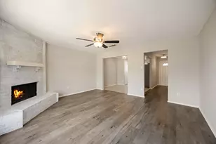 1 E Mountain Ln, Grand Prairie, TX 75052 - Photo 21