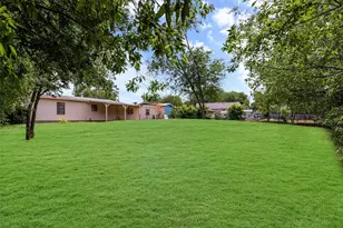 4713 Laverda Dr, Haltom City, TX 76117 - Photo 27
