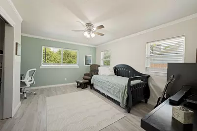 4708 Holiday Lane E, North Richland Hills, TX 76180 - Photo 25