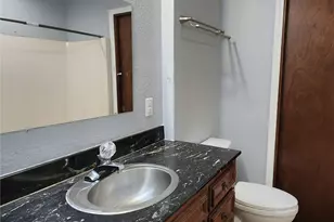 1815 Greenwood Dr, Denton, TX 76209 - Photo 11