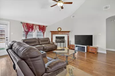 2726 Buffalo Run, Burleson, TX 76028 - Photo 11