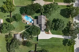 410 Simmons Rd, Double Oak, TX 75077 - Photo 37