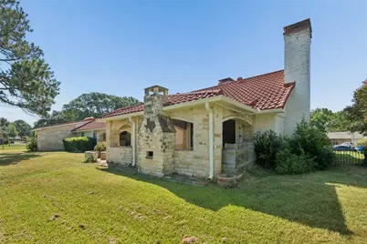 1307 Cherry Hill Court, Mansfield, TX 76063 - Photo 11