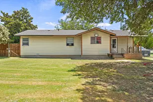 1100 N Church St, Decatur, TX 76234 - Photo 13
