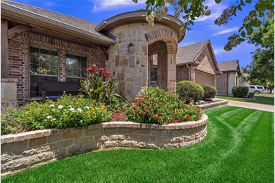 404 Bryn Mawr Lane, Van Alstyne, TX 75495 - Photo 3