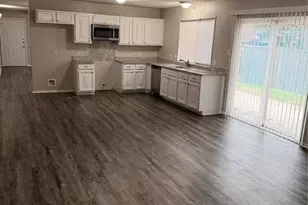 2011 Lavon Creek Ln, Arlington, TX 76006 - Photo 9