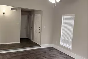 2011 Lavon Creek Ln, Arlington, TX 76006 - Photo 3