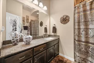 2943 Trail Lake Dr, Grand Prairie, TX 75054 - Photo 21