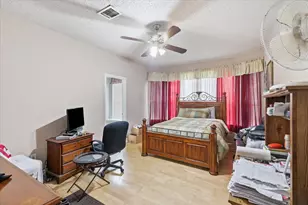 2020 E Branch Hollow Dr, Carrollton, TX 75007 - Photo 11