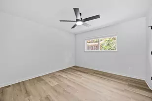 9902 Wood Forest Dr, Dallas, TX 75243 - Photo 25