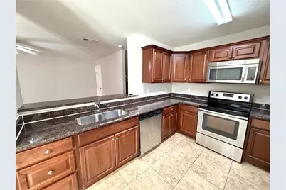 2324 Bloomfield Drive, Arlington, TX 76012 - Photo 3