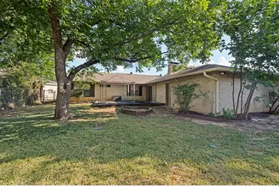 221 Linda Lane, Irving, TX 75062 - Photo 25