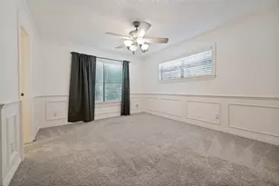 221 Linda Ln, Irving, TX 75062 - Photo 5