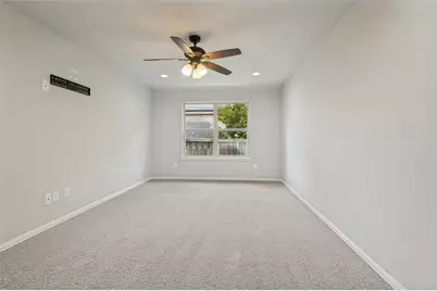 3001 San Martin Drive, Arlington, TX 76010 - Photo 15