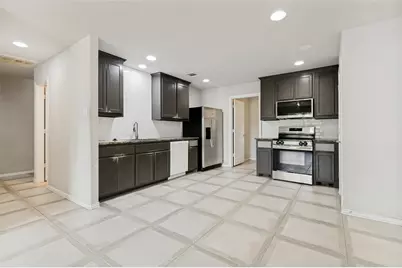 3001 San Martin Drive, Arlington, TX 76010 - Photo 11