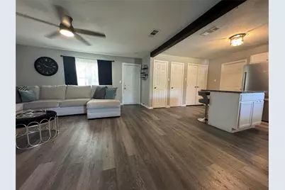 105 S Lakeview Drive, Lacy Lakeview, TX 76705 - Photo 9