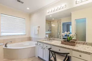 300 Sundance Cir, Irving, TX 75063 - Photo 13