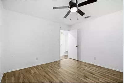 2108 Guinevere Street, Arlington, TX 76014 - Photo 9