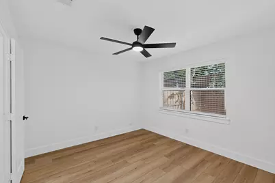 1800 Harry Court #B, Arlington, TX 76012 - Photo 11