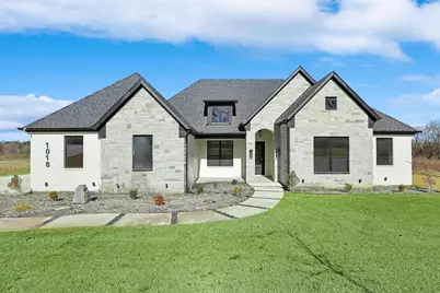 1018 Glenoaks Drive, Weatherford, TX 76088 - Photo 1
