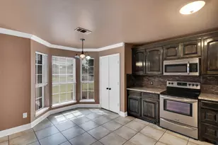 1006 Darren Dr, Burleson, TX 76028 - Photo 7