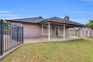 1006 Darren Dr, Burleson, TX 76028 - Photo 29