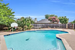 1006 Darren Dr, Burleson, TX 76028 - Photo 35