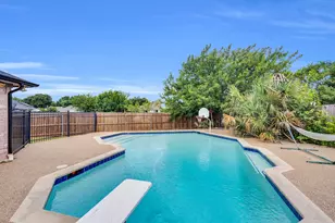 1006 Darren Dr, Burleson, TX 76028 - Photo 37