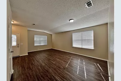 1901 Berkeley Drive, Glenn Heights, TX 75154 - Photo 7